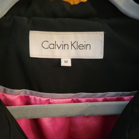 Calvin Klein Black Quilted Car Jacket M | Winter Workwear • Classic Everyday - Picture 2 of 10